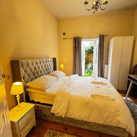 Entire 1Bed Stratford Westfield London Exterior photo