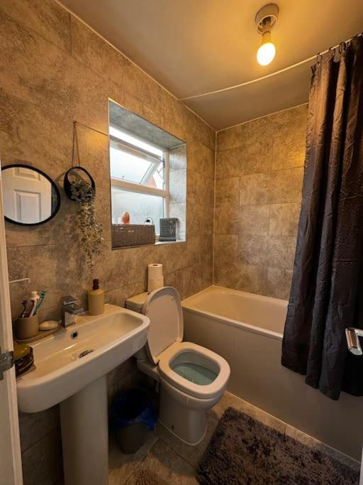 Entire 1Bed Stratford Westfield London Exterior photo