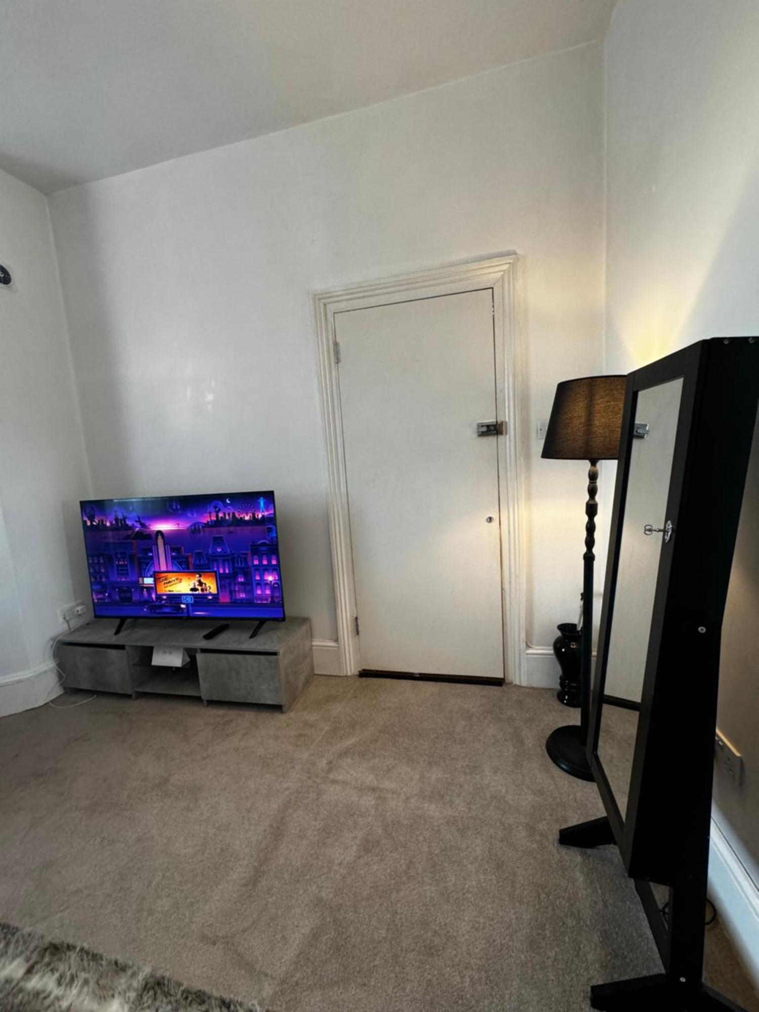 Entire 1Bed Stratford Westfield London Exterior photo